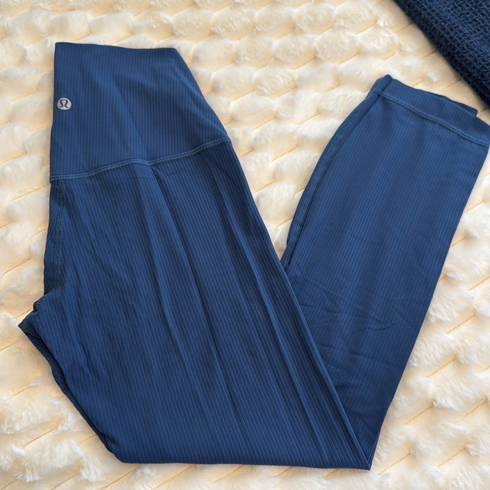 lululemon Align™ High-Rise Ribbed Crop 23"